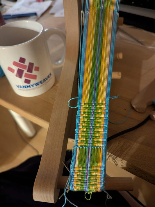 Bandweben leicht gemacht – 3-Stunden Inkle-Loom Kurs